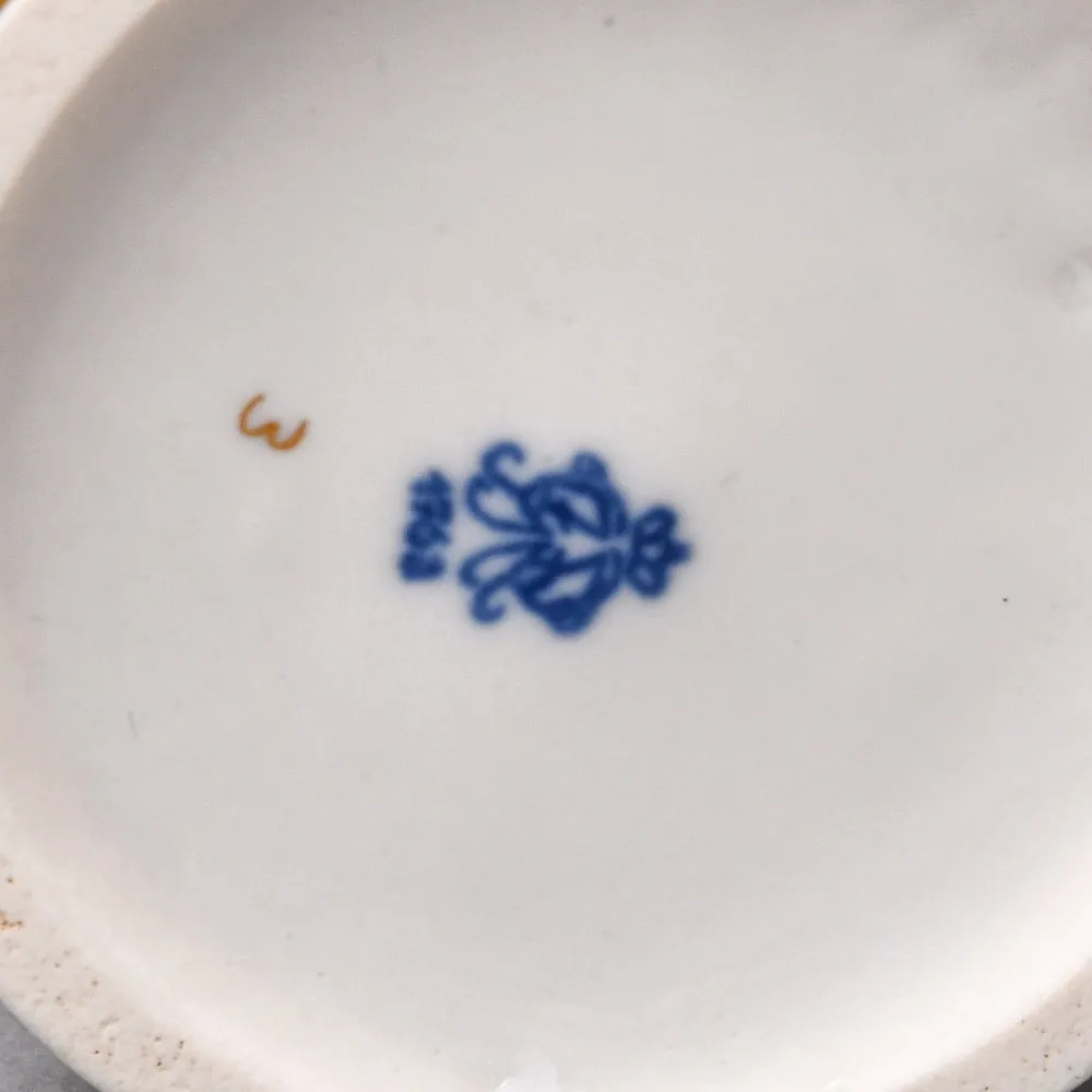 Коллекционная Фарфоровая Статуэтка «Девочка - танцовщица собирает монеты», VOLKSTEDT Германия -50 гг.