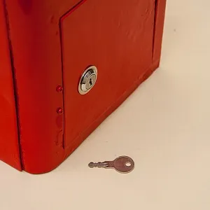 Редкость! Легендарный «Красный Почтовый Ящик» - «Почта СССР» образца 1965 года.