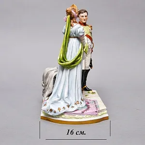 Коллекционная Фарфоровая статуэтка «Наполеон Бонапарт и Луиза Прусская» Scheibe-Alsbach Германия. 