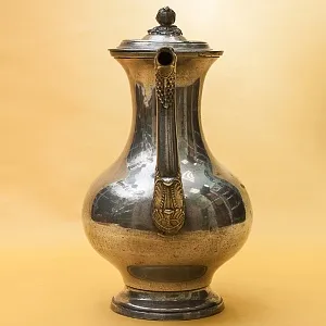 Большой Антикварный Оловянный Кофейник на 2 литра. Бельгия,  середина ХIХ века.