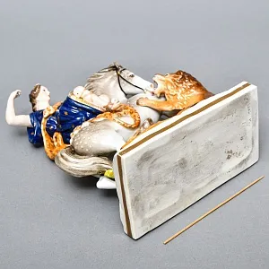 Антикварная Фарфоровая статуэтка «Диана - Охотница на льва», VOLKSTEDT Германия.