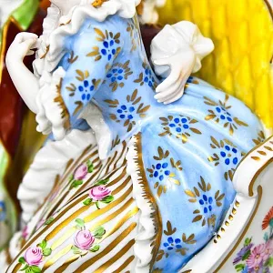 Коллекционная Фарфоровая статуэтка «Признание в любви», SP Dresden Германия.