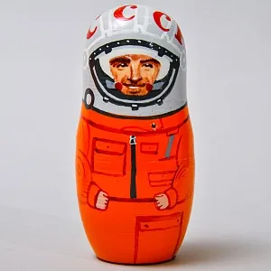 Авторский Сувенир - Памятный Подарок - «Матрёшка - Космонавты СССР», Дерево - Россия. 