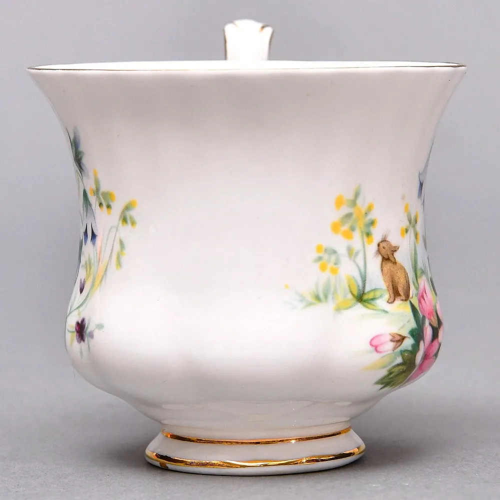 Коллекционная Фарфоровая Кофейная пара «Букет с колокольчиками», ROYAL ALBERT Англия.