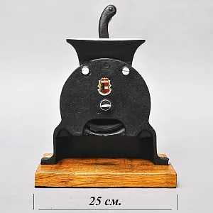 Большая Антикварная Чугунная Ручная Механическая Мельница №4, SALZBURG Австрия начало ХХ века.