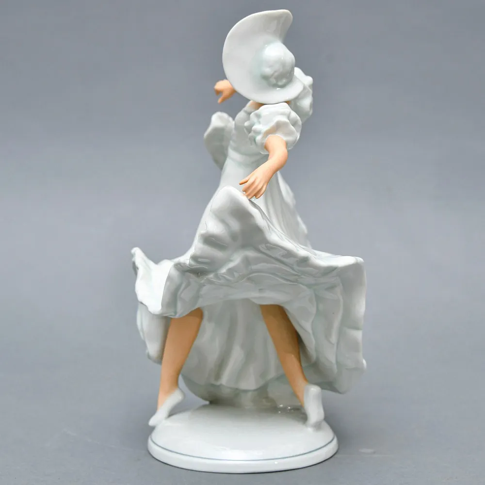 Коллекционная Фарфоровая статуэтка «Танцовщица в пышном платье», Schau Bach Kunst Германия.