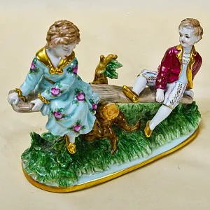 Коллекционная Фарфоровая Статуэтка «Дети на Качелях», Германия, вторая половина ХХ века.