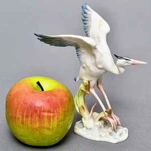 Коллекционная Фарфоровая Статуэтка «Птица - Взлетающая Цапля», Hutschenreuther, Германия -1970 год.