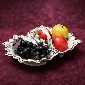 Сервировочная Фарфоровая Менажница  «ПТИЦЫ И БАБОЧКИ», Франция - середина ХХ века.