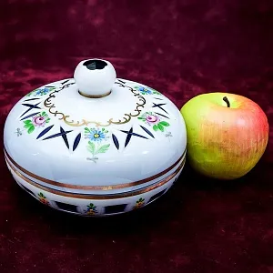 Стеклянная Шкатулка «Цветочная Нежность»  LAUSITZER GLASWERKE Германия - 50-70е гг.