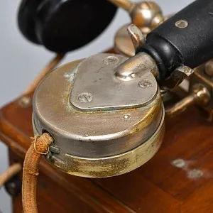 Антикварный Настольный Телефонный аппарат - Телефон «La Telephone - Phono Prive», Франция -1915 год.