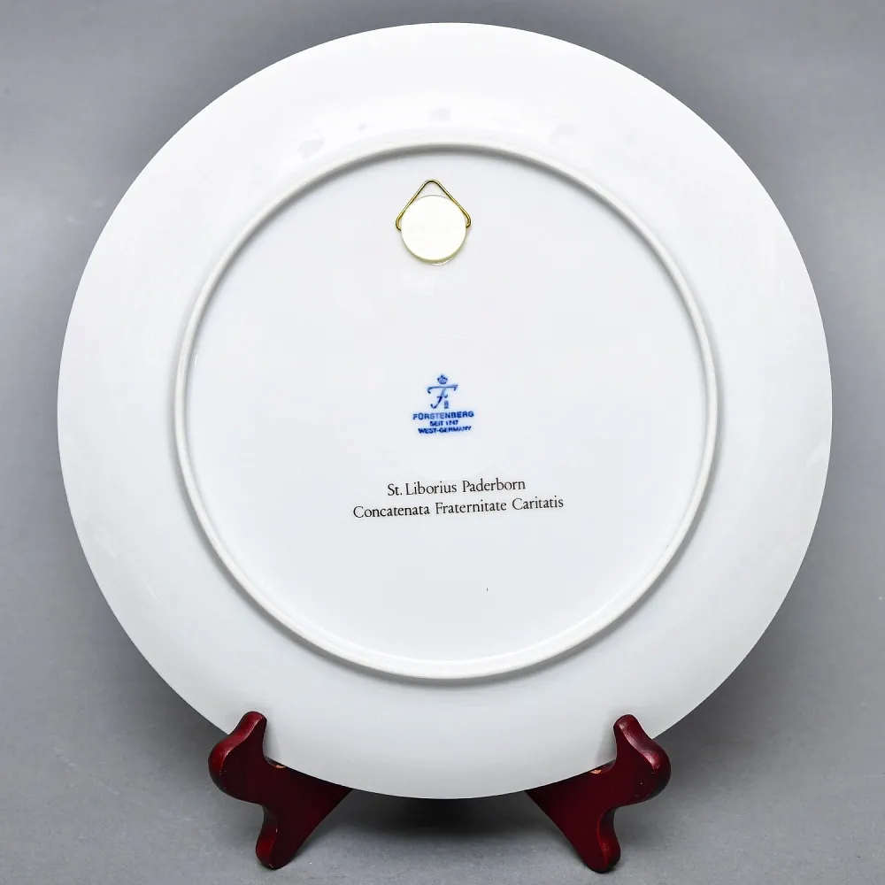 Коллекционное Фарфоровое блюдо - тарелка «ПАВЛИН», Furstenberg Германия, вторая половина ХХ века.