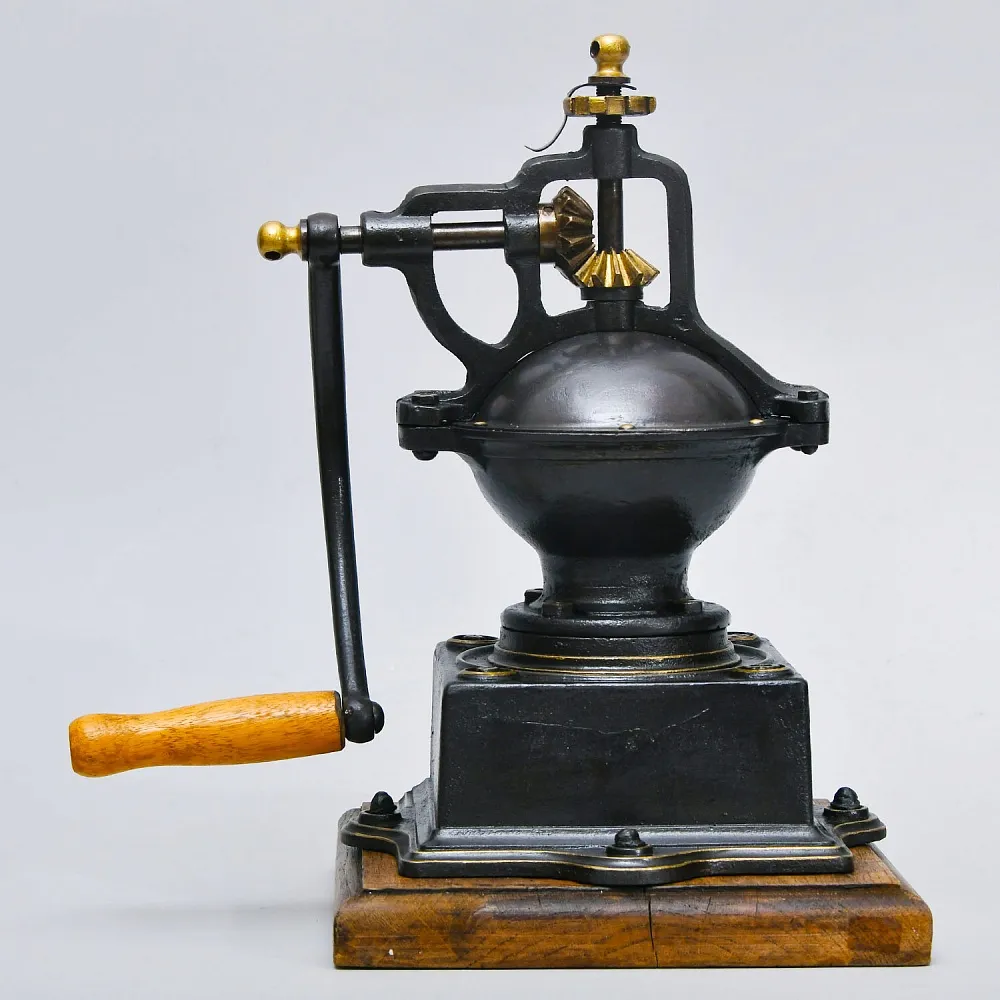 Антикварная Коллекционная Чугунная Ручная Механическая Кофемолка Франция, начало ХХ века.
