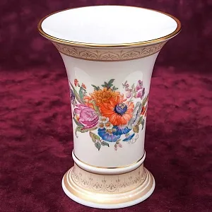 Коллекционная Ваза из серии «Sanssouci» Фарфор KAISER Германия Н-15см.