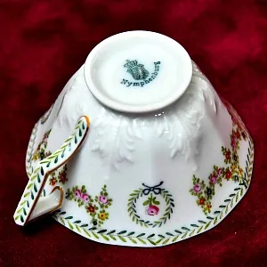 Редкая!!! Коллекционная Кофейная пара «Цветочный орнамент», фарфор Nymphenburg, Германия.