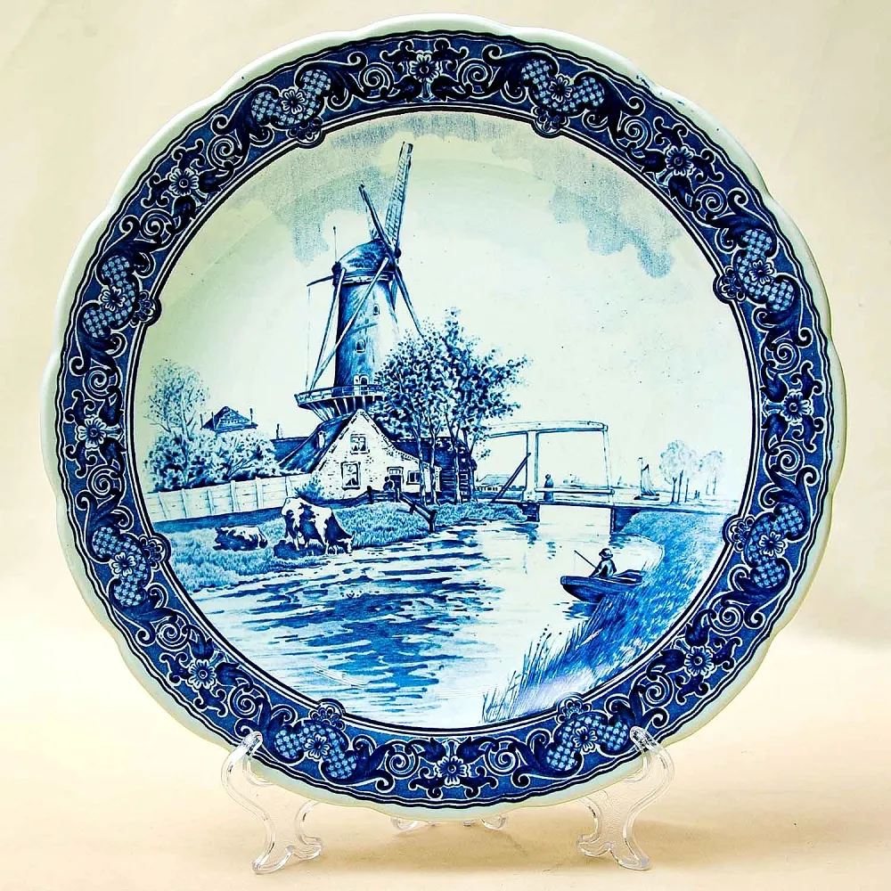 Фарфоровое Блюдо - Тарелка «МЕЛЬНИЦА НА РЕКЕ», ROYAL SPHINX Holland DELFTs, d-30 см.