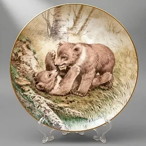 Коллекционная Тарелка «Лесной Год, МАЙ. Медведи» Фарфор, Англия -1982 год.