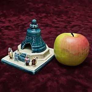 Миниатюрная Фаянсовая Композиции - Статуэтка «Царь-Колокол» СССР ЗиК Конаково -60 гг. 