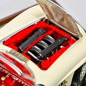 Коллекционная Металлическая Модель «Автомобиль - Mercedes-Benz 300 SL Cabriolet» Германия.