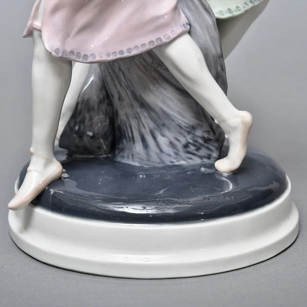 Антикварная Фарфоровая статуэтка «Танцующие девушки», Karl Ens Германия, первая половина ХХ века. 