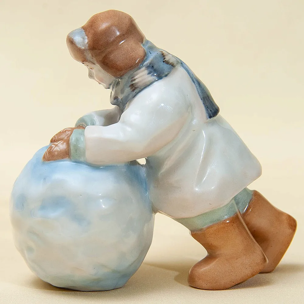 Авторская Коллекционная Фарфоровая Статуэтка «Снежный Ком», Дулёво Россия.