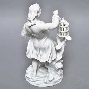 Антикварная Фарфоровая статуэтка «Птицелов с собакой», Fraureuth Германия, 1919 - 1926 годы. 