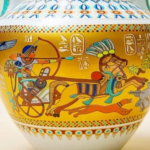 Авторская Коллекционная Ваза «THEBEN» Фарфор KAISER Германия 70 -е годы ХХ века.