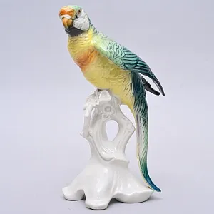 Птица - Фарфоровая статуэтка «Зелёный Попугай», Карл Энс / Karl Ens Германия, 50-е гг.