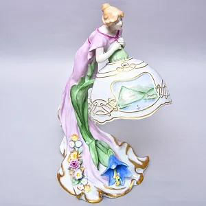 Фарфоровая Электрическая Лампа в стиле Арт-Деко «Девушка с Лилией», Литофания, PLAUE Германия.