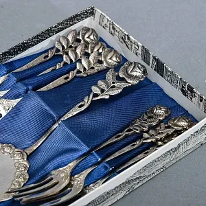 Десертный Набор Лопатка и Вилочки «Хильдесхаймская роза» Silverplate, Германия -60гг.