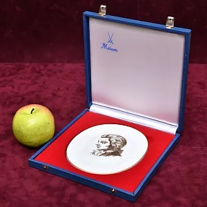 Фарфоровое Панно - Плакетка «МОЦАРТ», MEISSEN Германия - 1978 год.