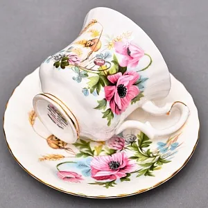 Коллекционная Фарфоровая Кофейная пара «Сбор урожая маков», ROYAL ALBERT Англия.
