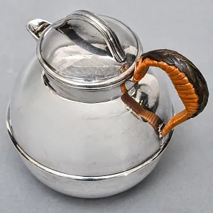 Винтажный Металлический Кувшинчик - Молочник - Сливочник. Silverplate, Лондон Англия 50-гг.