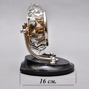 Легендарные Механические Настольные Часы «МАЯК» в хрустальном корпусе - СССР - 1965 год.