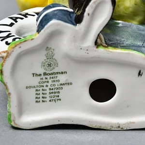 Коллекционная Фарфоровая статуэтка «Лодочник - Рыбак», Royal Doulton Ангия, 1970 - 1987 годы. 