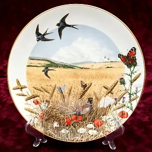 Коллекционная Тарелка «Август» Фарфор, ROYAL WORCHESTER, Англия -1979 год.