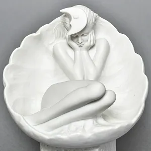 Коллекционная Фарфоровая статуэтка «Девушка, Знак Зодиака - Рак», Royal Copenhagen Дания.