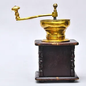 Антикварная Большая Ручная Механическая Кофемолка Франция 20-е годы ХХвека.