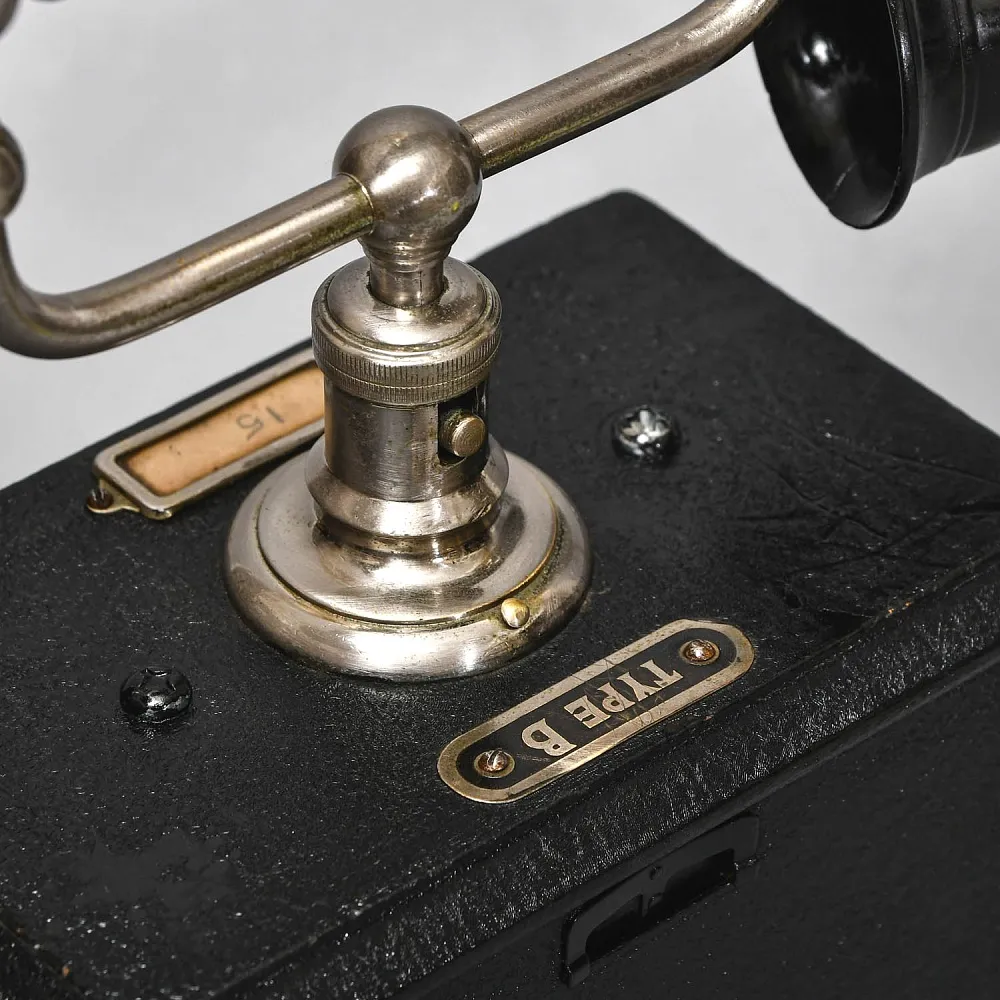 Старинный Настольный Телефонный аппарат - Телефон «LM Ericsson & Со», Бельгия -1905 год.