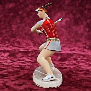 Авторская Фарфоровая статуэтка «ТЕННИСИСТКА», ДФЗ Дулево Россия.