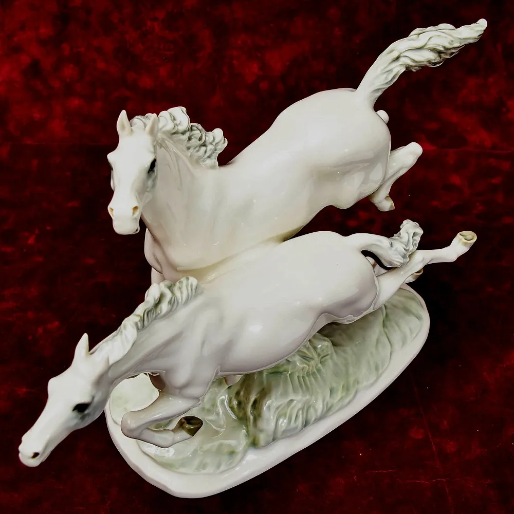 Коллекционная Фарфоровая Статуэтка «БЕГУЩИЕ ЛОШАДИ», Hutschenreuther,  Германия, 1968-1970 гг.