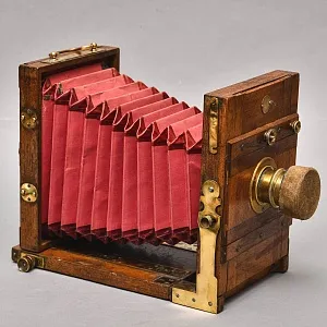  Большой Старинный Антикварный Фотоаппарат - Фотокамера FERDINAND Германия 1900 год.