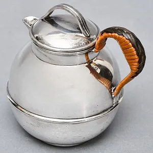 Винтажный Металлический Кувшинчик - Молочник - Сливочник. Silverplate, Лондон Англия 50-гг.