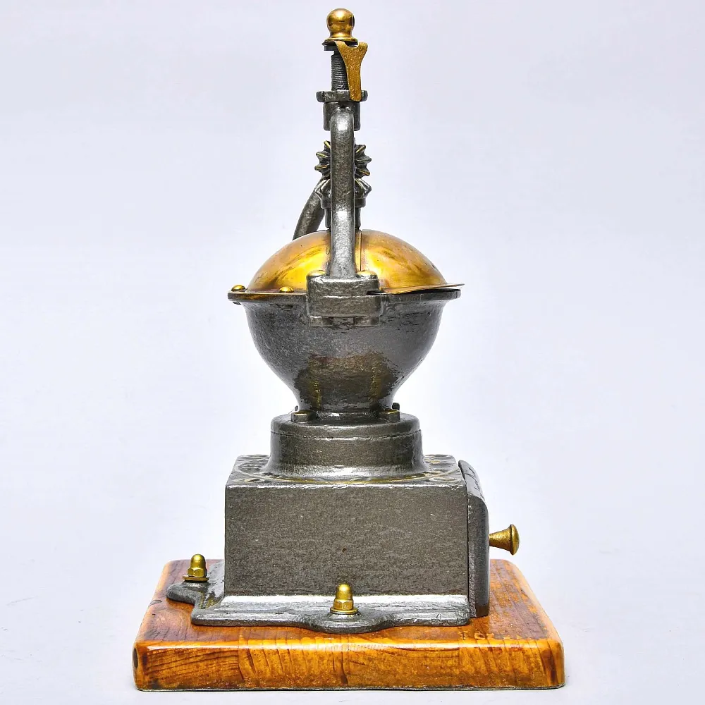 Антикварная Ручная Механическая Кофемолка - Мельница PEUGEOT, Франция начало ХХ века.