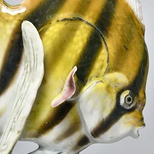 Коллекционная статуэтка «РЫБКА. Плывущая Скалярия», Фарфор ROSENTHAL Германия - 1938 год.