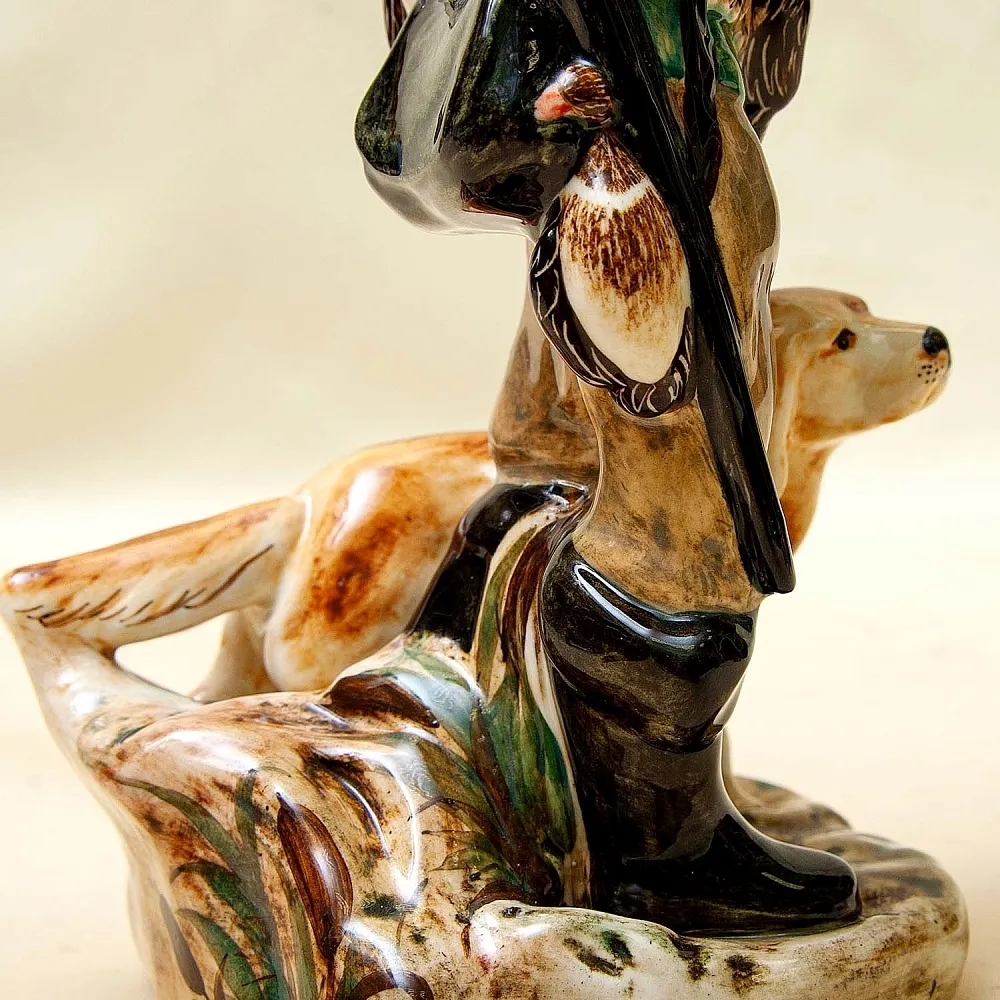 Авторская Коллекционная Фарфоровая Статуэтка «Охотник - Утиная охота», Россия.