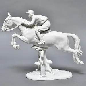 Коллекционная Фарфоровая статуэтка «Наездница. Женский Конкур», ROSENTHAL Германия, 1938 - 1948 годы.