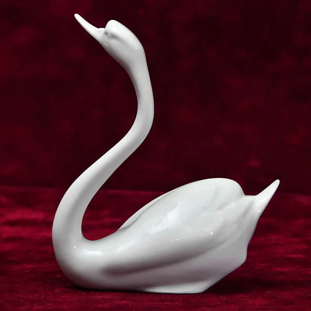 Коллекционная Фарфоровая статуэтка «Белый Лебедь», HEREND, Венгрия, 80-е годы ХХ века.