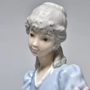 Парные Фарфоровые статуэтки - подставки для ювелирных украшений «Дама и кавалер», Lladro Испания. 