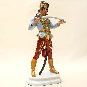 Большая Коллекционная Фарфоровая Cтатуэтка «ГУСАР» HEREND Венгрия 1949-1960 годы.